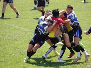 Humorenii au pierdut la limită cu liderul neînvins, după ce au condus aproape 60 de minute