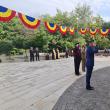 Ceremonie de depunere de coroane și flori la statuia ecvestră a lui Ștefan Cel Mare, de lângă Cetatea de Scaun Suceava, la 520 de ani de la moartea sa