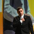 George Simion afirmă că președintele țării și Guvernul pot forța băncile și firmele de ...