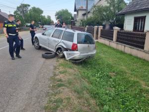 Accident cu trei mașini implicate și șase răniți