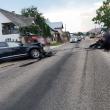 A adormit la volan și a acroșat două mașini de pe contrasens