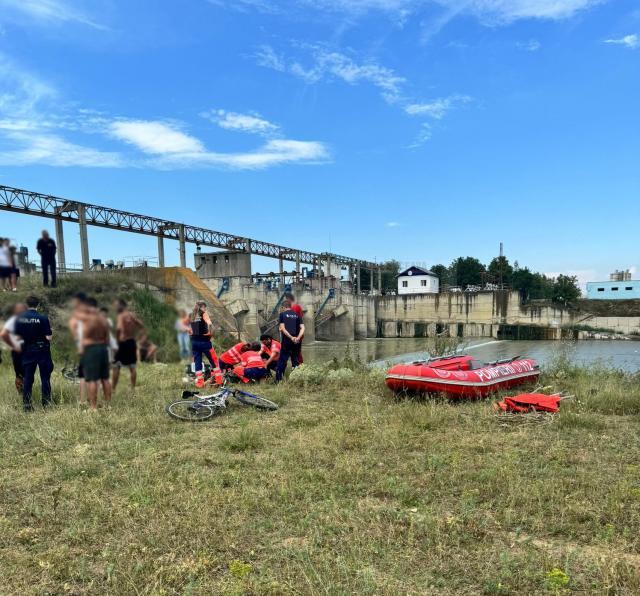 Căutări în apele râului Suceava