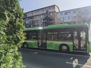 Un copil de numai 4 ani care plecase la plimbare cu autobuzul, recuperat cu ajutorul șoferului