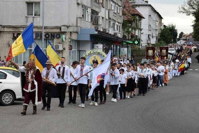 Procesiunea „Calea Sfinților” de sărbătoarea Sfântului Proroc Ilie, la Fălticeni