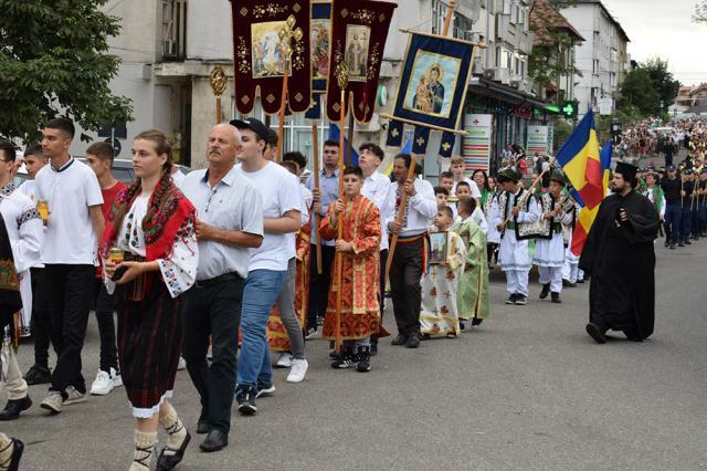 Procesiunea „Calea Sfinților” de sărbătoarea Sfântului Proroc Ilie, la Fălticeni