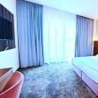 A plătit un sejur la all-inclusive la Mamaia și a constatat că hotelul este închis