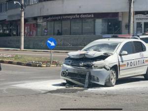 Loganul Poliției care a fost lovit de un BMW