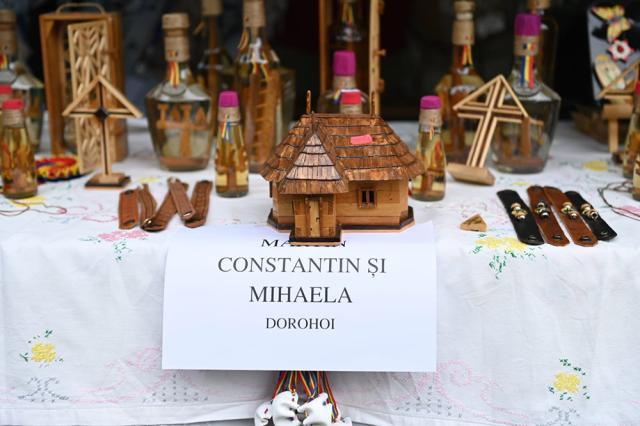 113 meșteri și producători au participat la Festivalul „Lume, lume... hai la târg!”, organizat trei zile la Muzeul Satului Bucovinean