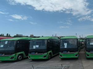 Primele 50 de autobuze pentru transportul metropolitan vor ajunge în zilele următoare la Suceava