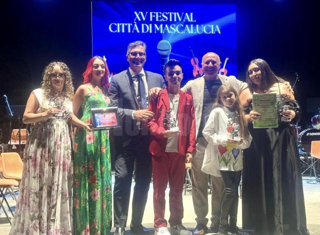 Suceveanca Sara Tîrnoveanu, elevă la „Arte”, a obținut trei premii importante la un festival de muzică din Italia