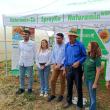 Reprezentanți ai Natur Grup prezentând produse ale brandului Daymsa