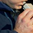 Beat și fără permis, circula cu mașina avariată în miez de noapte