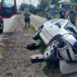 O mamă și trei copii au suferit leziuni după ce femeia a adormit la volan