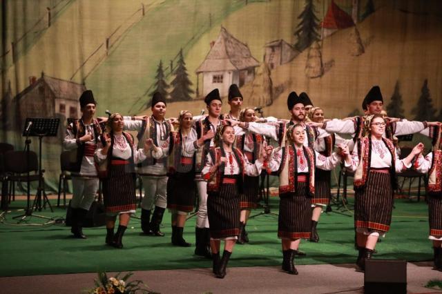 Continuă înscrierile pentru Festivalul-Concurs Național de Etnografie și Folclor „Tezaur Valah”, ediția a IV-a
