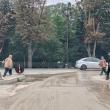 Ieșirea din parcare, după o trecere prin zona lucrărilor neterminate