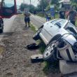 O mamă și trei copii au suferit leziuni după ce femeia a adormit la volan