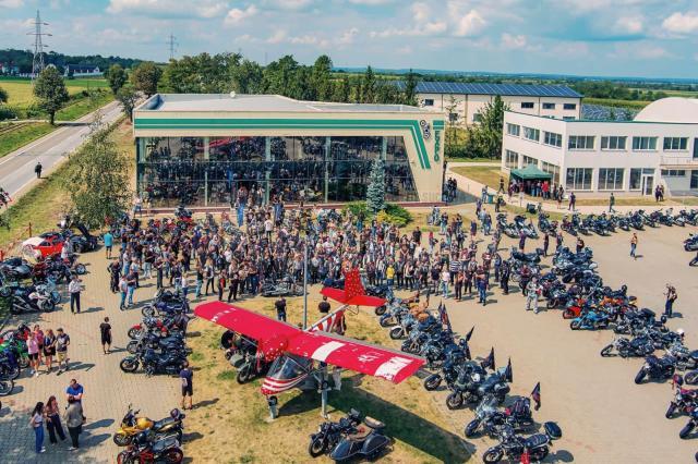 Motocicliștii la muzeul moto din Horodnic