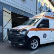 A lovit o mașină în timpul unei manevre, iar apoi a adormit la volan