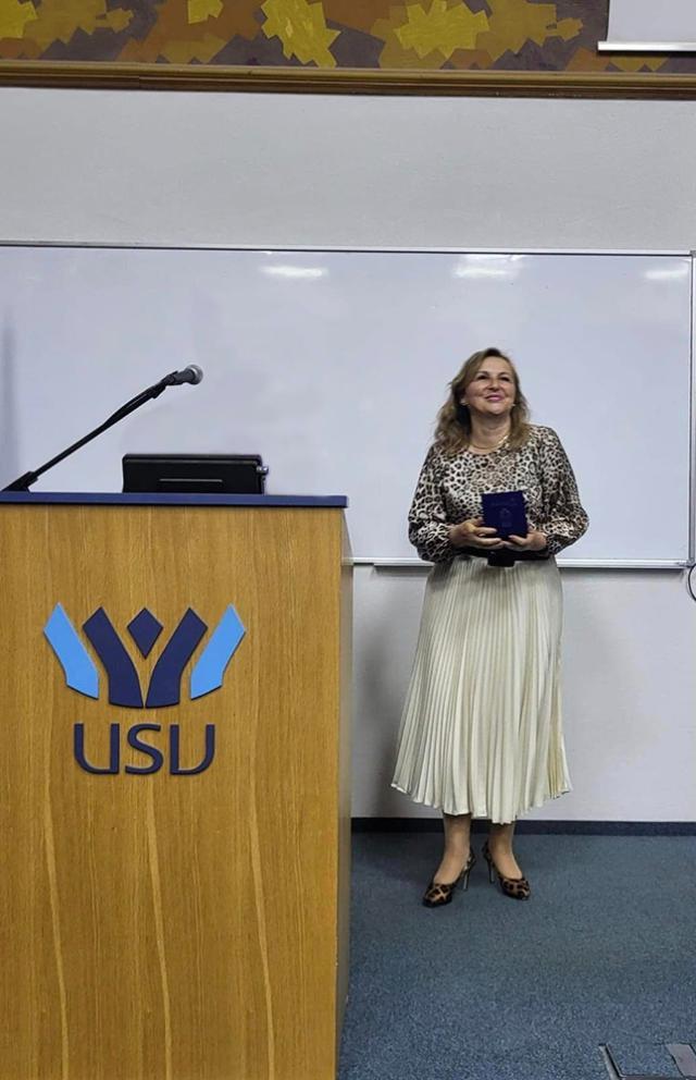 Prof. univ. dr. Diana Cimpoeșu, la USV în mai 2024