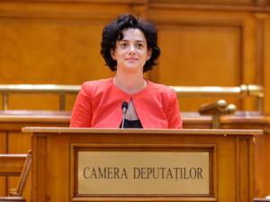 Angelica Fădor anunță că mamele din categoriile vulnerabile vor primi 2.000 de lei pentru trusouri pentru nou-născuți cu vârsta de maximum trei luni