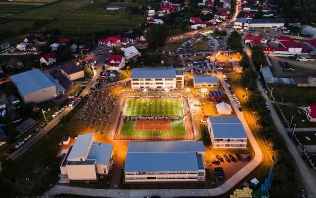 Cupa ”Ion Nistor” se va desfăşura la moderna bază sportivă din Bivolărie. Foto - Robert Cîrdei