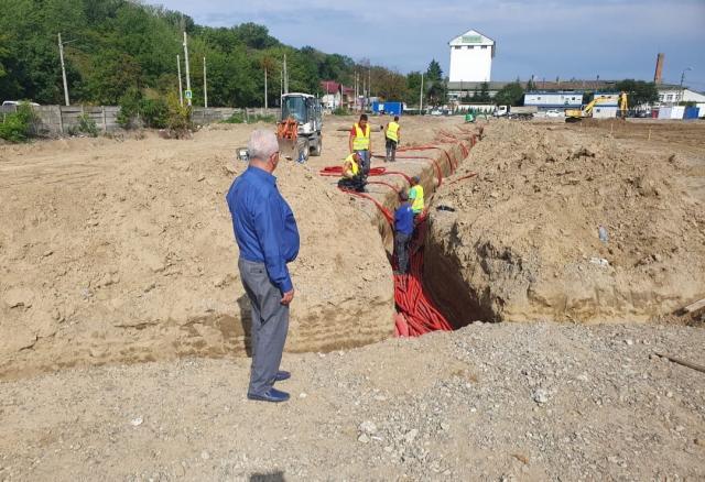 Branșamente pentru stațiile de încărcare a autobuzelor electrice la viitoarea autobază a transportului metropolitan Suceava