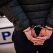 Fugar la volanul unui BMW, prins de polițiști după o urmărire în trafic, apoi prin albia ...