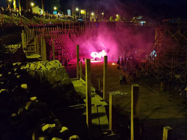 Spectacolele cu foc din Cetatea Sucevei, magia serilor de Festival Medieval