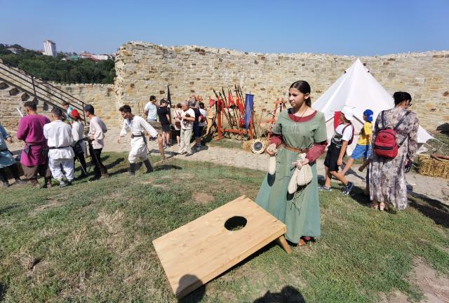 Aproape 30.000 de bilete de intrare în Cetate vândute la Festivalul Medieval organizat la Suceava, în Cetatea de Scaun a Moldovei 2