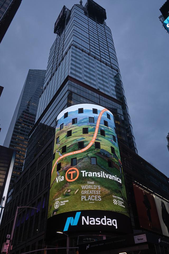 Via Transilvanica, drumul care leagă Putna de Drobeta-Turnu Severin, a fost promovat în Times Square, New York