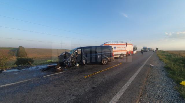 Doi morți și opt răniți după un grav accident petrecut pe E85