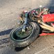 Motociclist de 46 de ani, mort după ce s-a lovit puternic de un stâlp