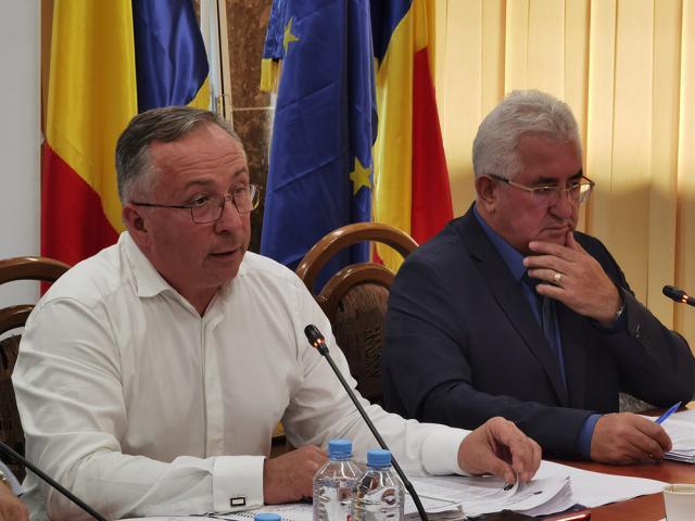 Blocadă politică în Consiliul Local Suceava, la proiectele inițiate de primarul Ion Lungu