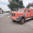 Tentativă de furt asupra unei mașini de pompieri din 1976. ...