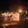 Casă bătrânească distrusă în incendiu