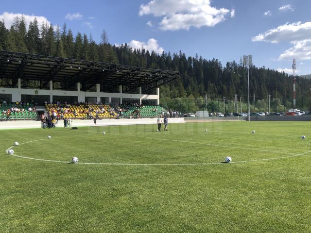 În comuna Putna a fost inaugurat cel mai modern stadion din județ