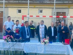 Ionela si Marius Cozmiuc s-au aflat în mijlocul elevilor de la LPS la deschiderea anului școlar