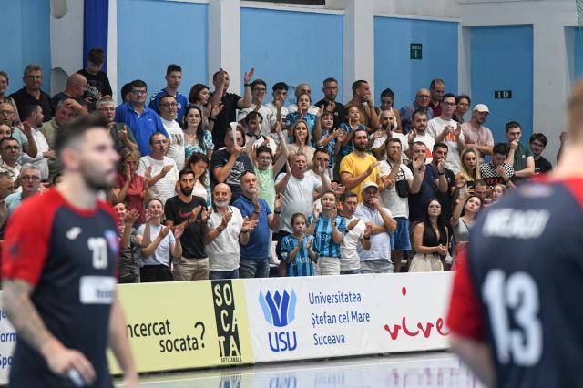 Fanii suceveni au interductie pentru 5 meciuri in sala LPS. Foto - Fotograful Sportiv