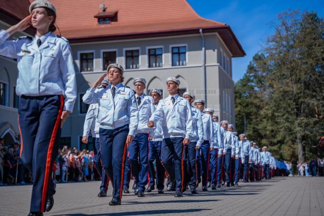 Deschiderea anului scolar, la Colegiul Militar, Foto Laurențiu Sbiera, elev caporal Matei Trofin  (15)