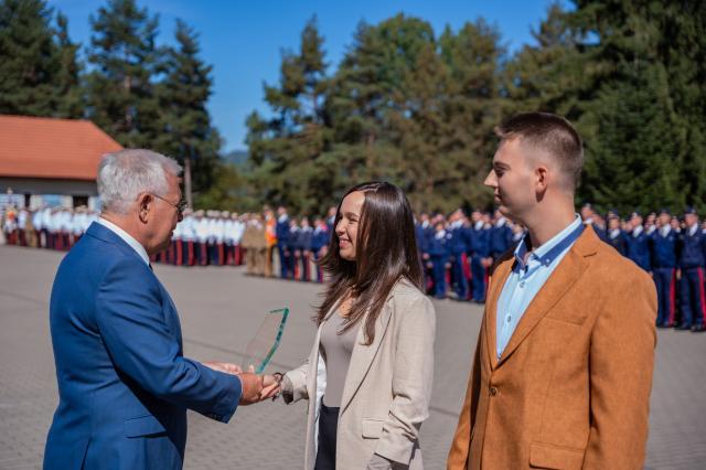 Deschiderea anului școlar, la Colegiul Militar. Foto Laurențiu Sbiera, elev caporal Matei Trofin