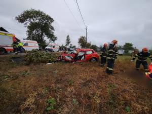 Un mort și trei răniți după un accident la Vadu Moldovei