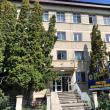 Doi ucraineni au avut tupeul de a se lua pe stradă de doi polițiști din Rădăuți. ...