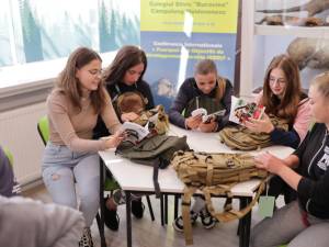 “Ghiozdanul forestierului”, distribuit elevilor de la Colegiul Silvic Bucovina, considerat etalon pentru învățământul silvic din România