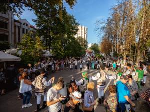 Spectacolul folcloric „Cu drag, din Țara de Sus”