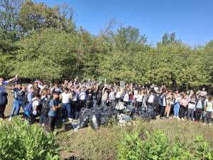 Acțiune de ecologizare la Veresti 1