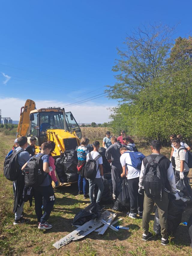 Acțiune de ecologizare la Veresti 3