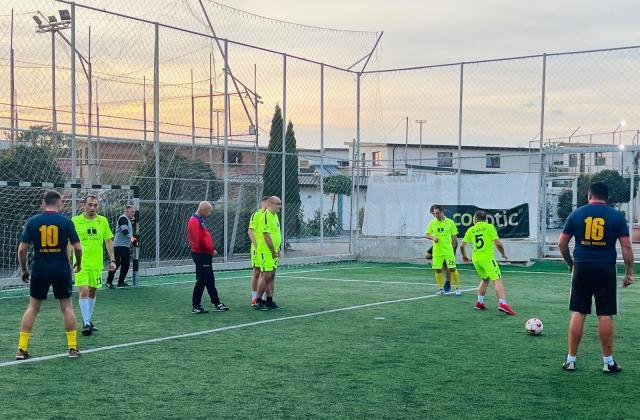 16 formatii participa in Campionatul de old-boys