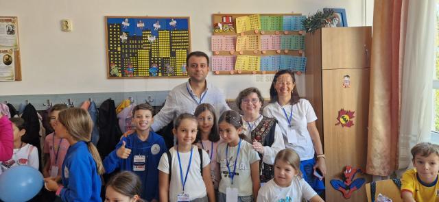 Șapte profesori și nouă elevi din Italia, Spania și Turcia, în vizită la Școala Gimnazială nr. 4 Suceava, în proiectul Stop Bullying Through Inclusion Games!