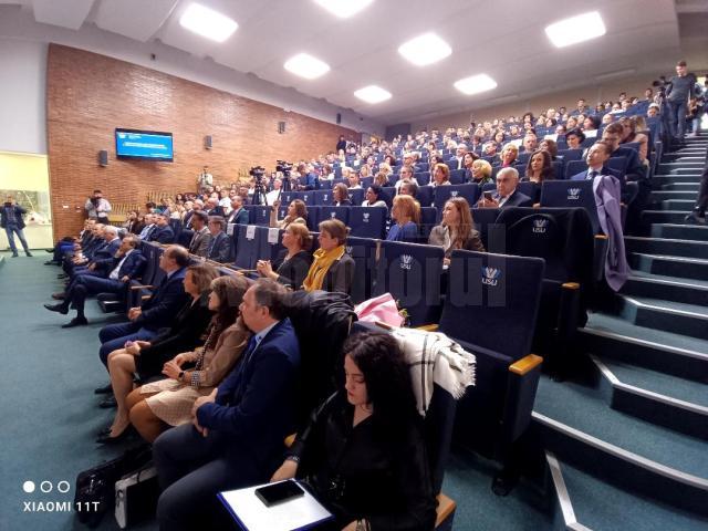 Festivitatea de deschidere a noului an universitar in Aula Magna la USV