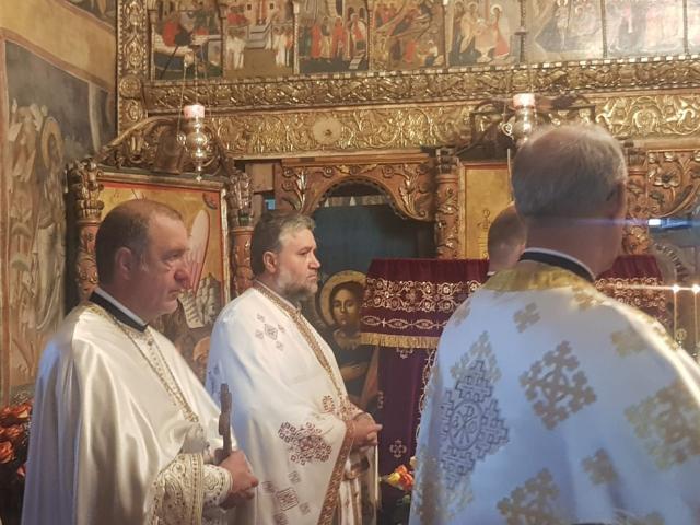 Preasfinţitul Părinte Ieronim, Episcopul Daciei Felix, a fost prezent duminică în mijlocul obștii de la Mănăstirea Voroneț